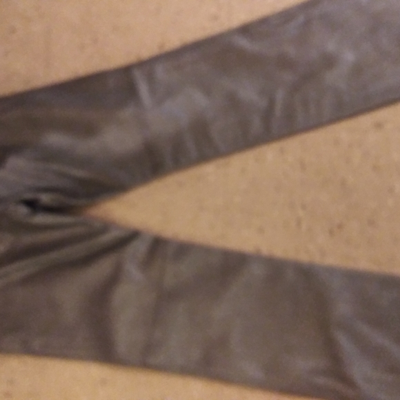 Pants - Picture 4 of 6